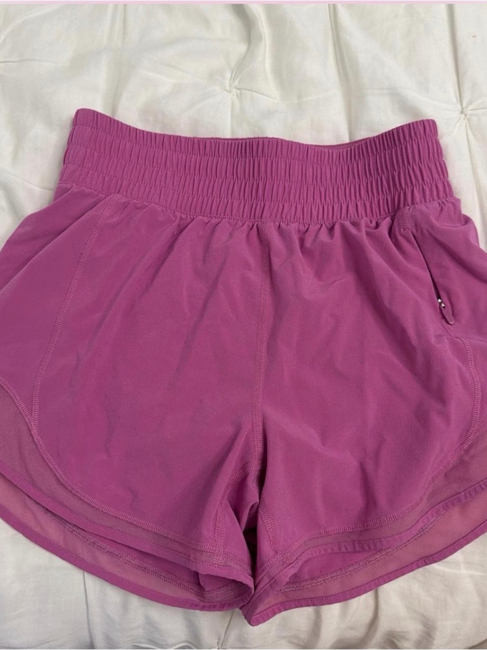 Aritzia “GOLDEN” Women's Athletic Shorts in Magenta Pink